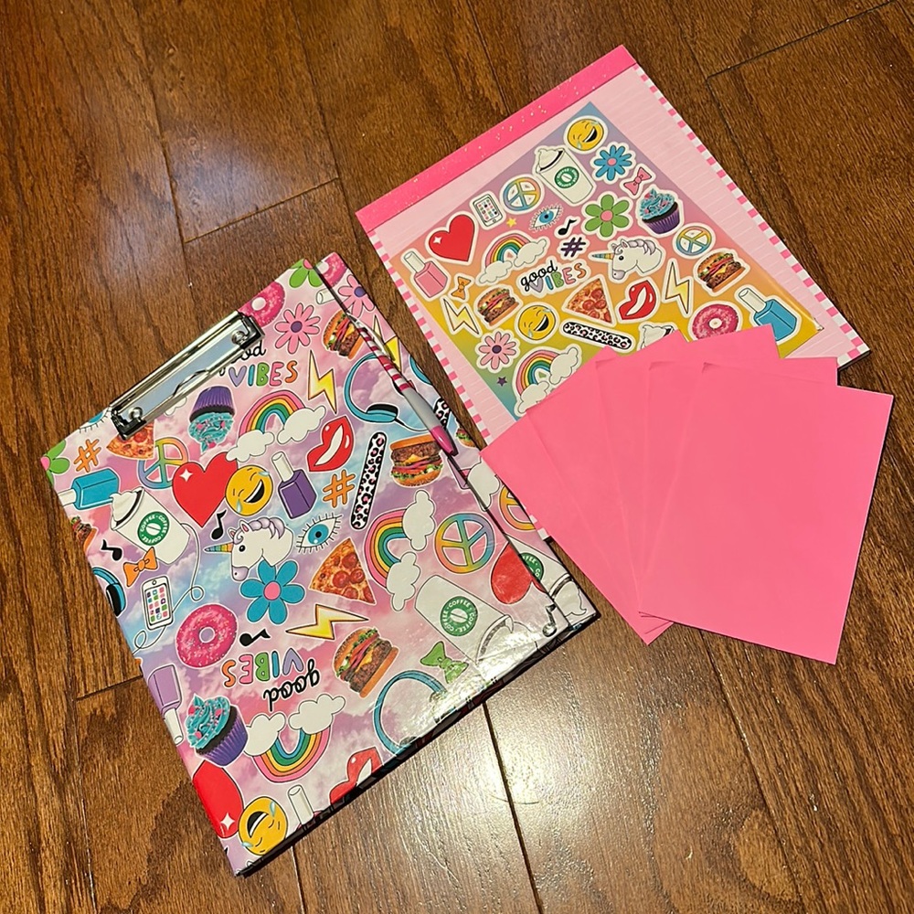 Three Cheers for girls Girl Scout prize folder and clipboard